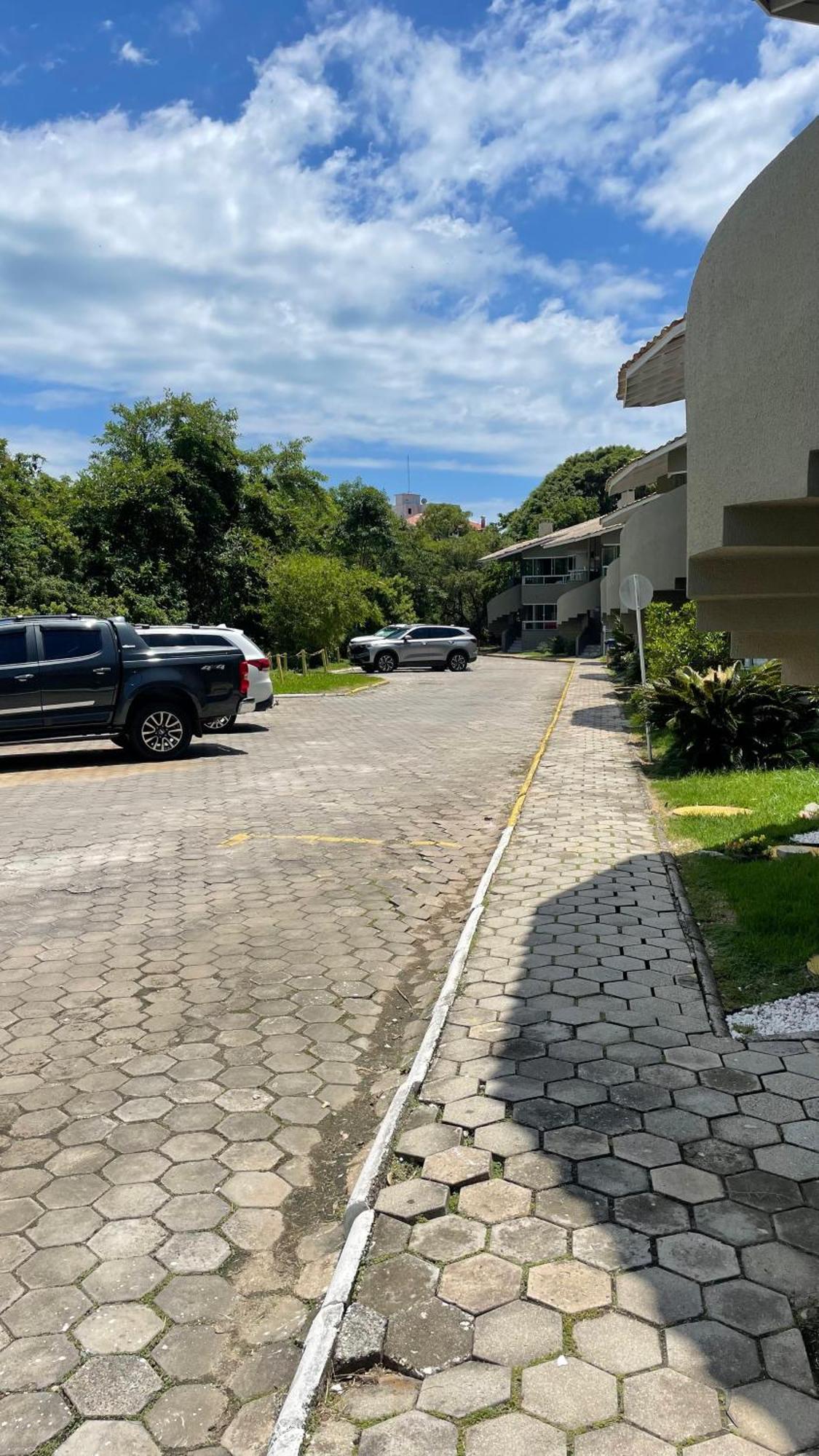 בומבינאס Apto Terreo A 100Mts Do Mar מראה חיצוני תמונה