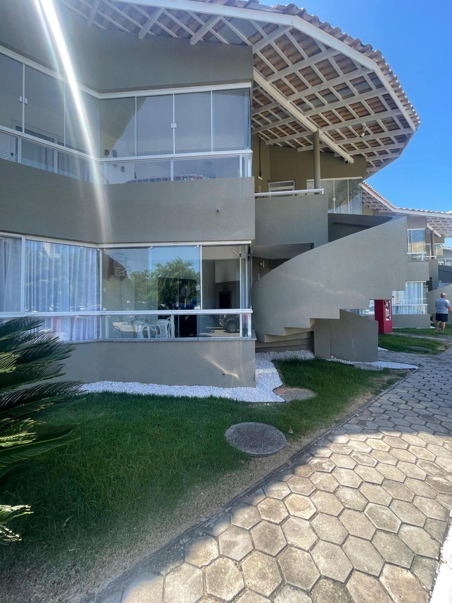 בומבינאס Apto Terreo A 100Mts Do Mar מראה חיצוני תמונה
